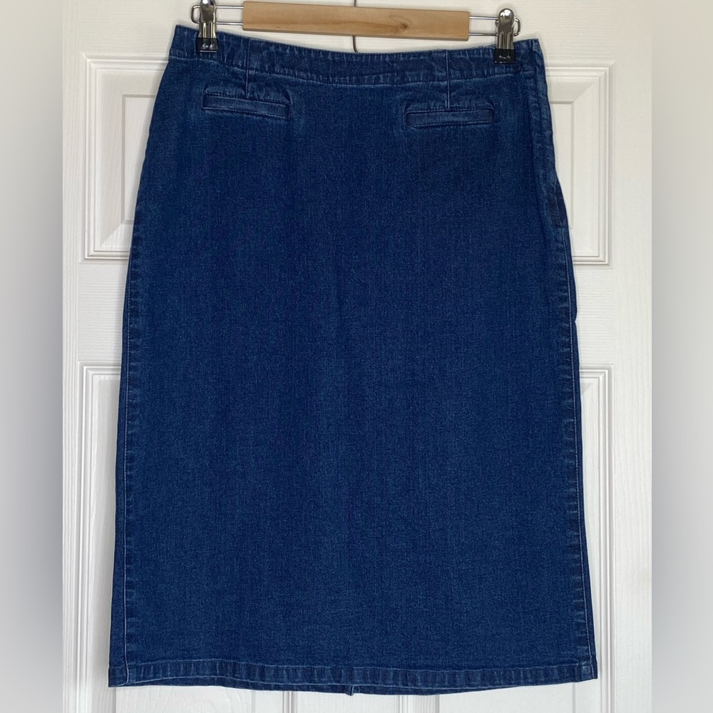 Women's Liz Claiborne Lizwear Denim Skirt Knee Length Front Slit Pockets Sz 8
